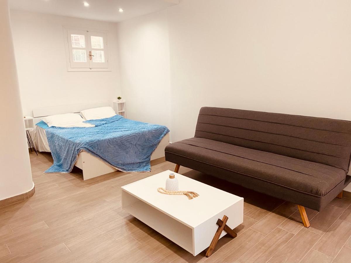 Louvros Luxury Suites ذيسْخا المظهر الخارجي الصورة