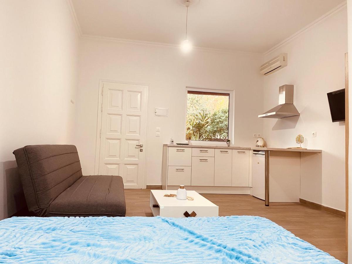 Louvros Luxury Suites ذيسْخا المظهر الخارجي الصورة