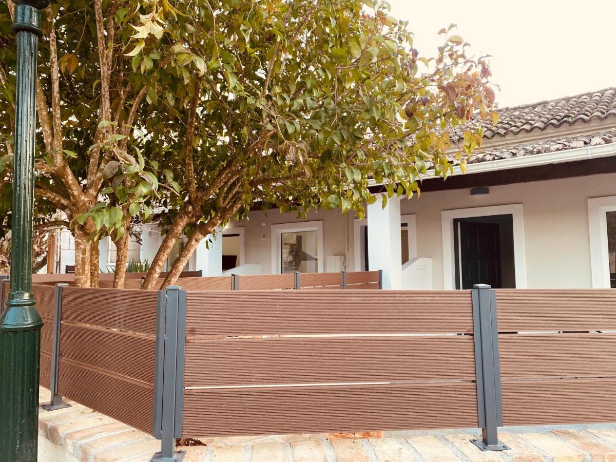 Louvros Luxury Suites ذيسْخا المظهر الخارجي الصورة